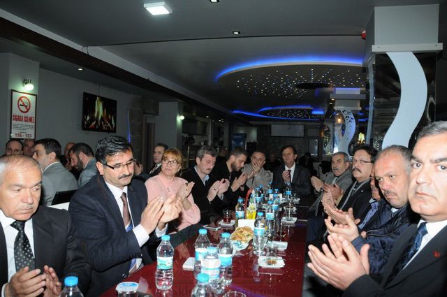 MHP Büyükşehir Adayı Ergün Meclis Üyesi Adaylarıyla Buluştu